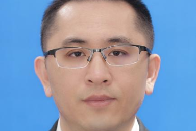 新时代高校意识形态工作的挑战与应对