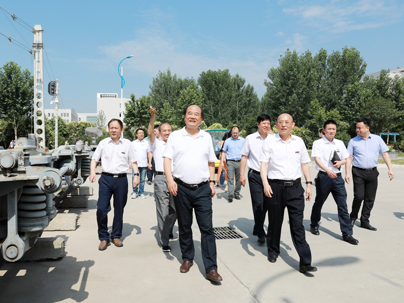 陕西省委教育工委书记、陕西省教育厅厅长刘建林来校检查工作