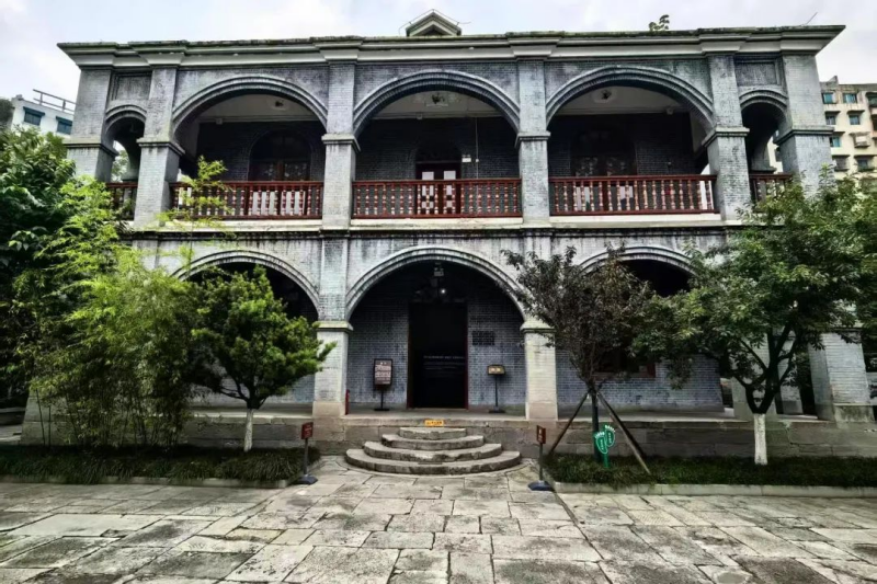 机械与电气工程学院团聚道钉之声青年志愿团遵义调研纪实