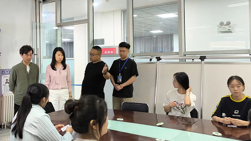 副校长徐炜指导必赢普通话水平测试工作