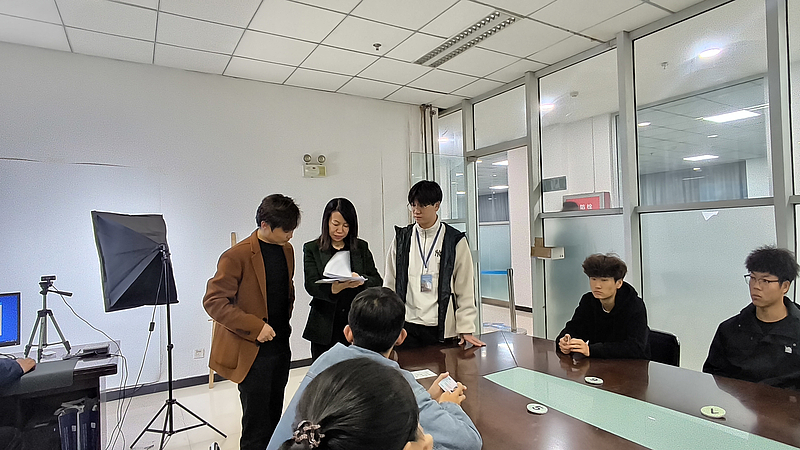 校领导现场检查指导必赢普通话水平测试工作